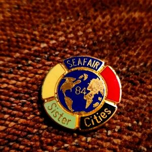 Seattle Seafair Sister Cities 1984 Enamel Lapel/Hat Pin Jewelry/Accessories